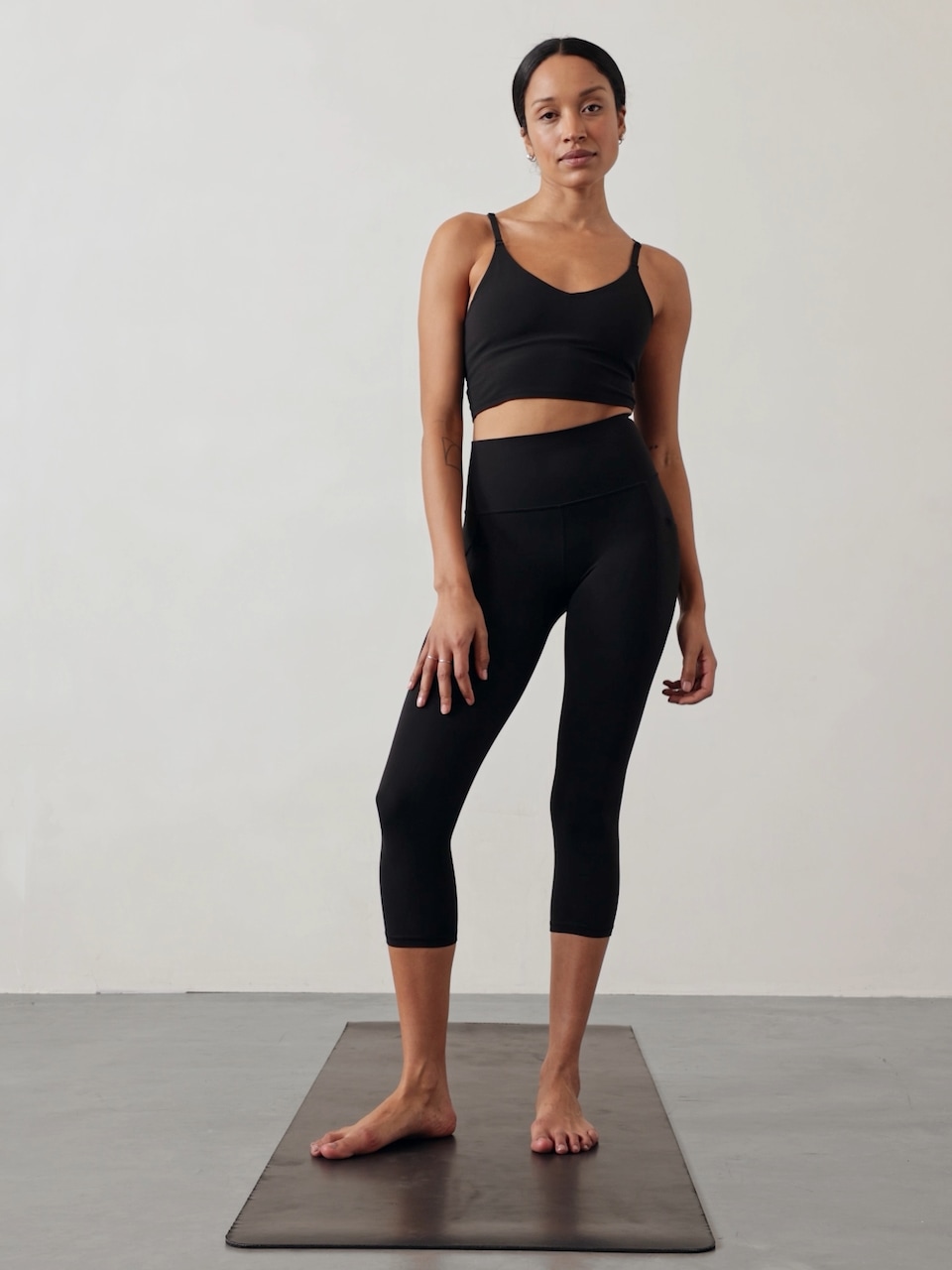 Salutation Stash High Rise Capri