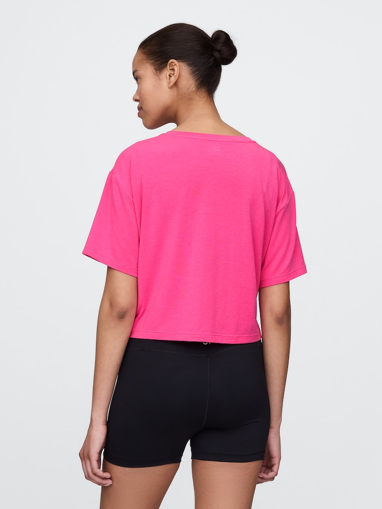 GapFit Breathe V-Neck Crop T-Shirt