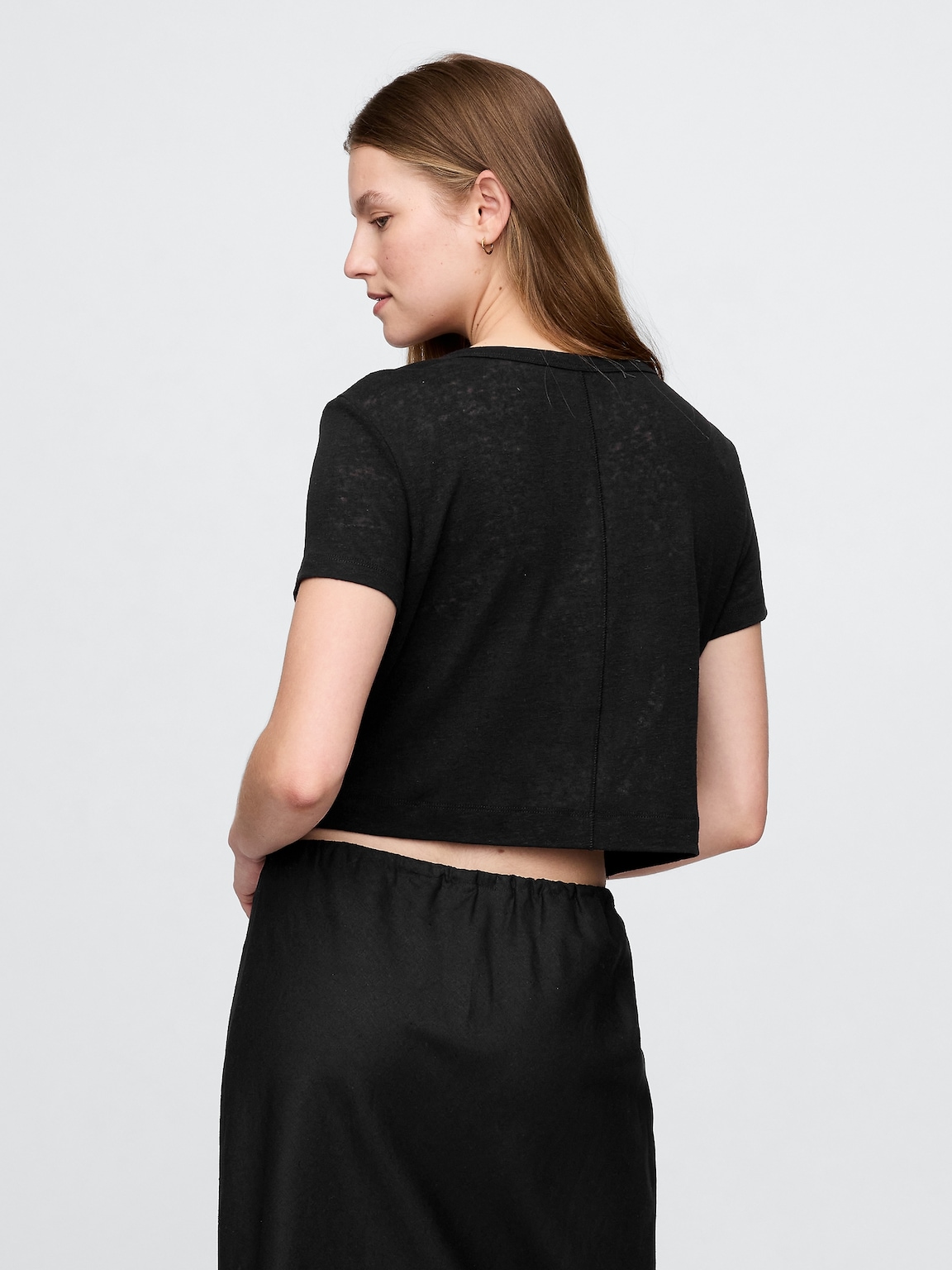 Linen-Blend V-Neck Crop T-Shirt