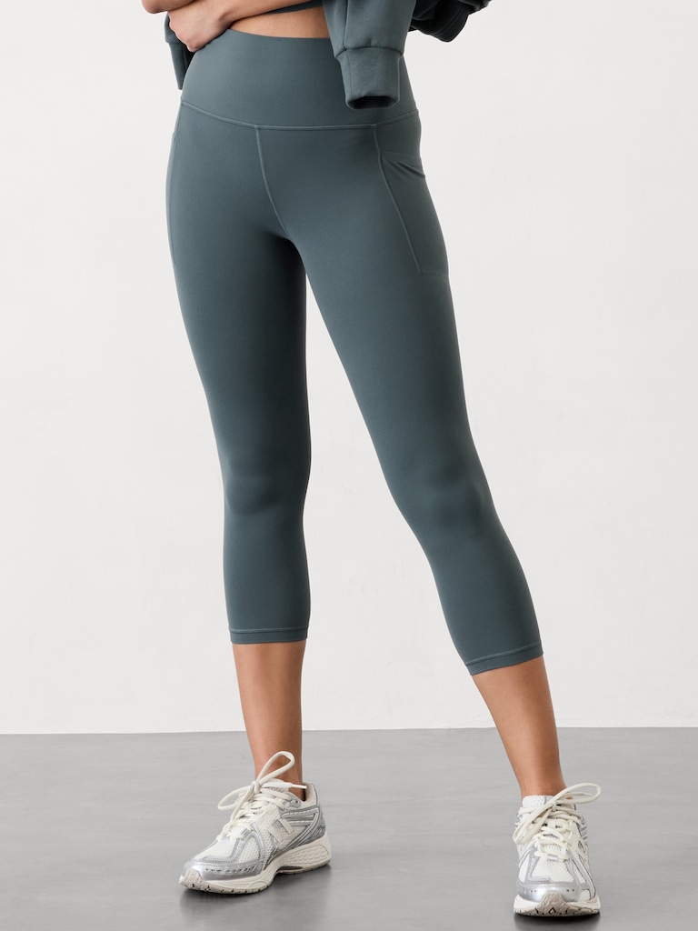 Salutation Stash High Rise Capri