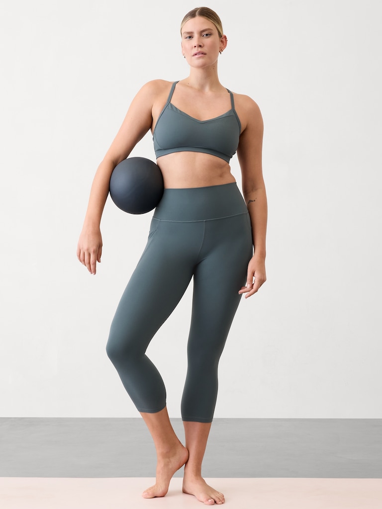 Salutation Stash High Rise Capri