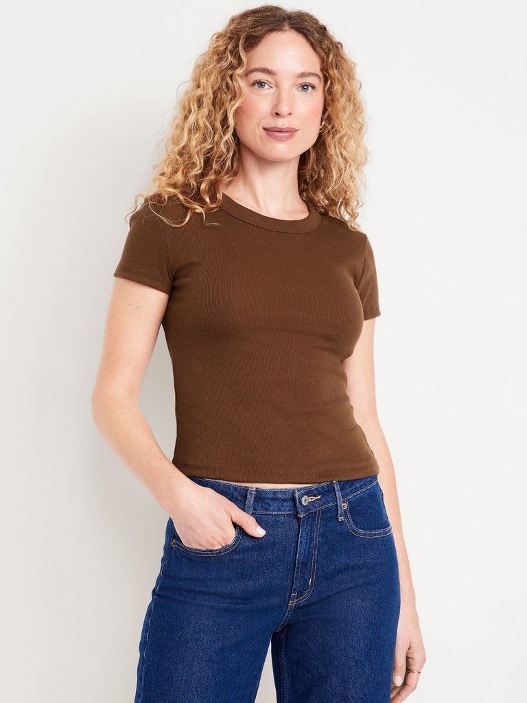 T-shirt court moulant