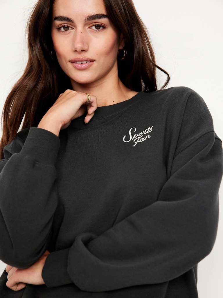 SoComfy Oversized Graphic Sweatshirt