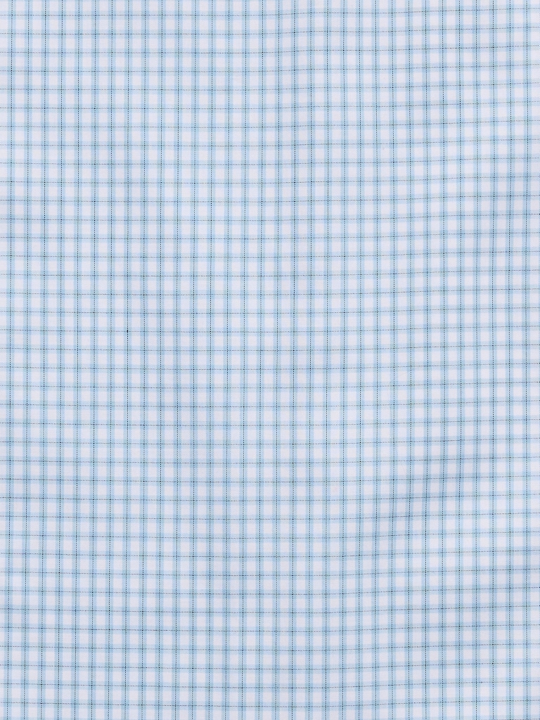 Standard-Fit Wrinkle-Resistant Dress Shirt