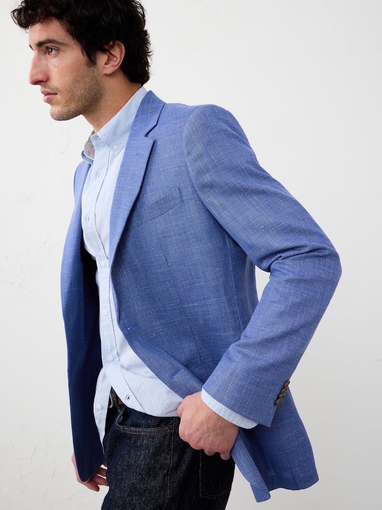 Tailored-Fit Textured Jacket