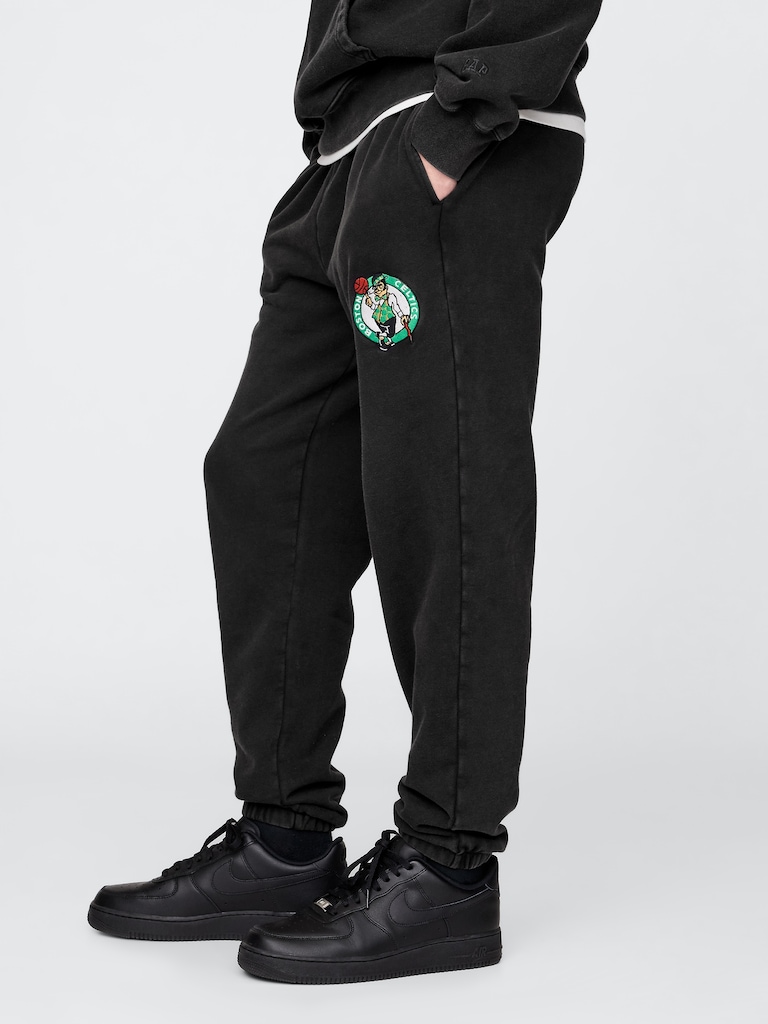 NBA Boston Celtics Logo Heavyweight Joggers