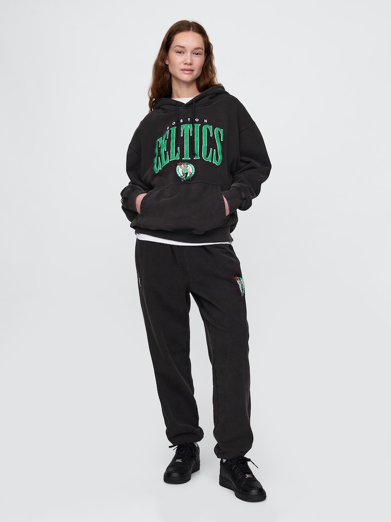 NBA Boston Celtics Logo Heavyweight Joggers