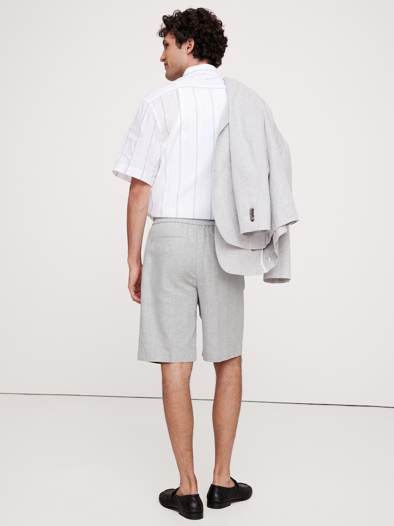 9.5" Herringbone Linen-Cotton Pleated Pull-On Short