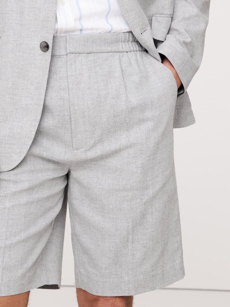 9.5" Herringbone Linen-Cotton Pleated Pull-On Short