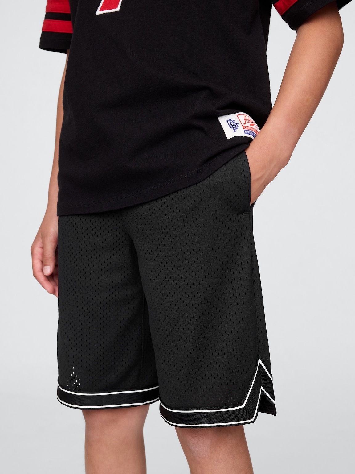 Kids GapFit 8.5" Mesh Pull-On Shorts