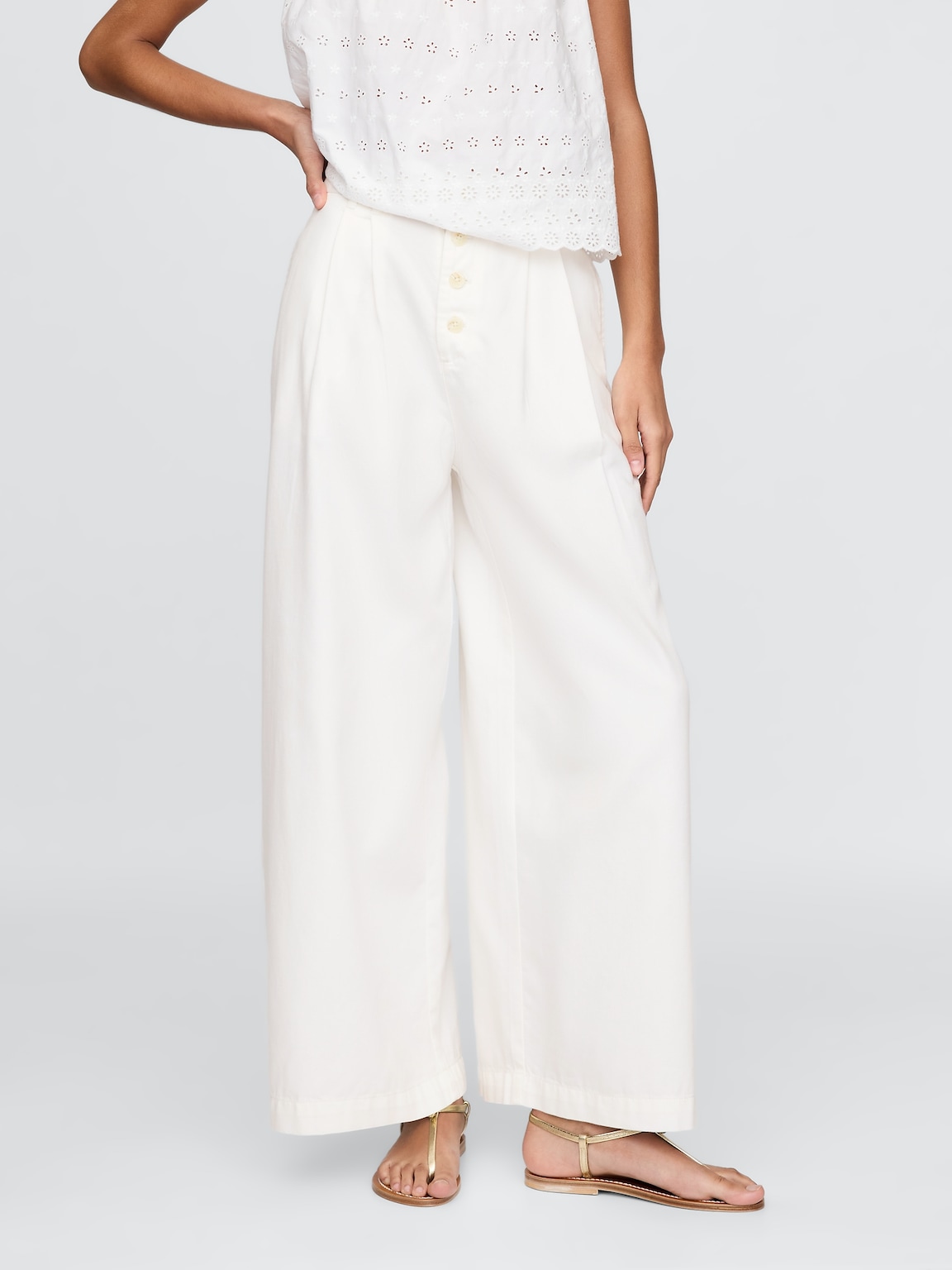 Gap × DÔEN High Rise Pleated Trousers