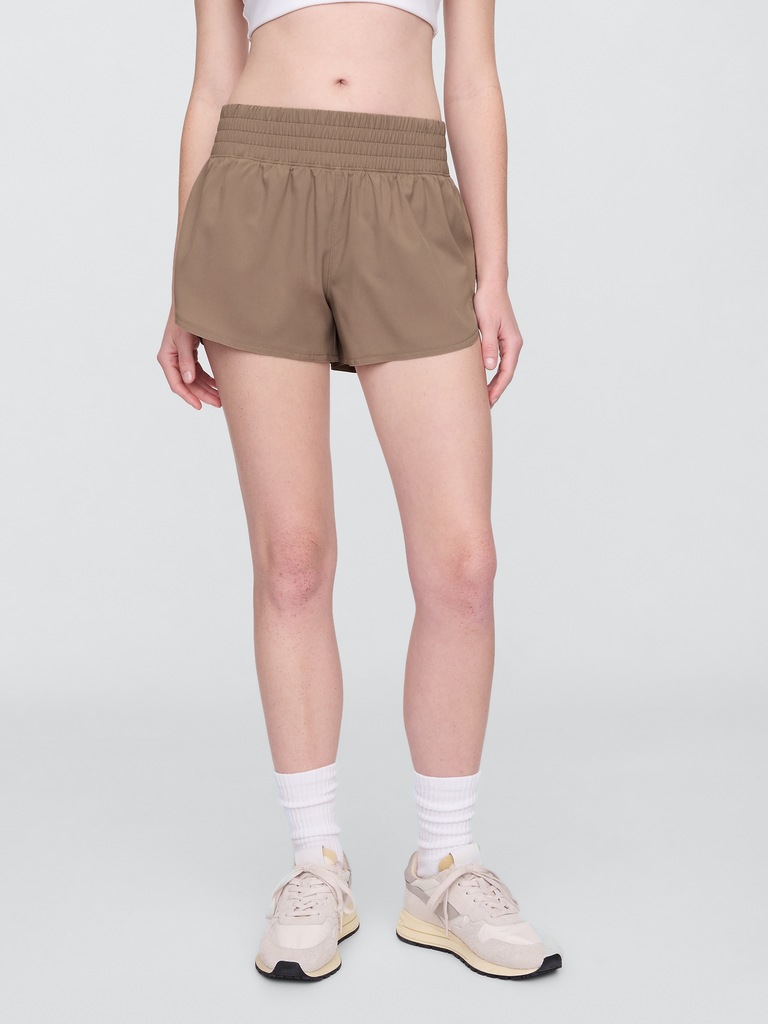 GapFit 3" Mid Rise Runaround Shorts