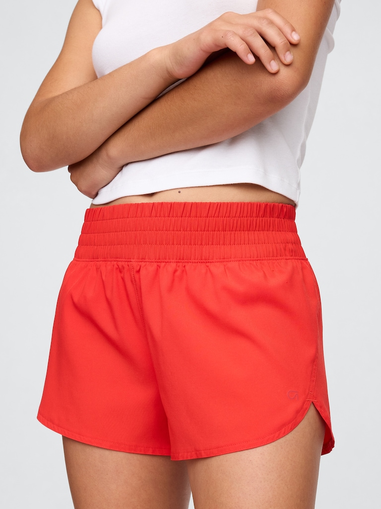 GapFit 3" Mid Rise Runaround Shorts