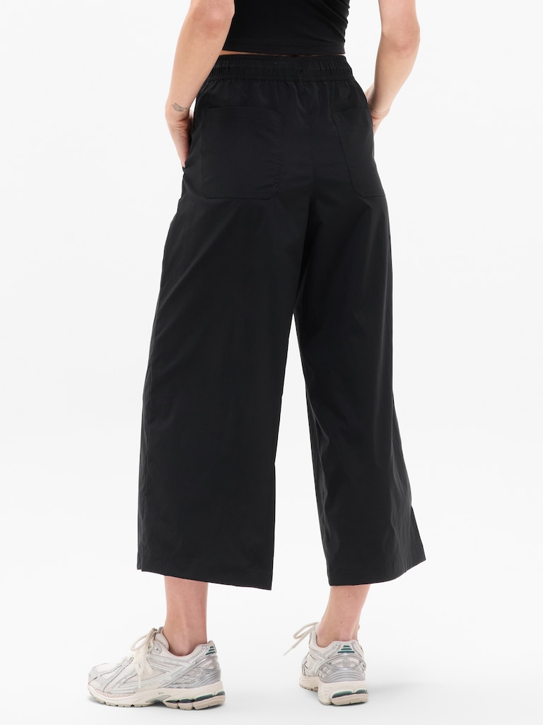 Midday Mid Rise Crop Pant
