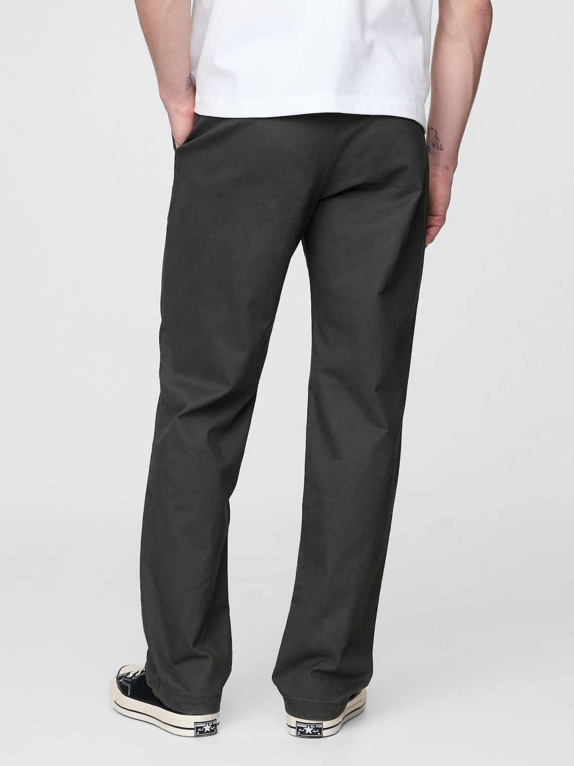Modern Khakis in Relaxed Fit