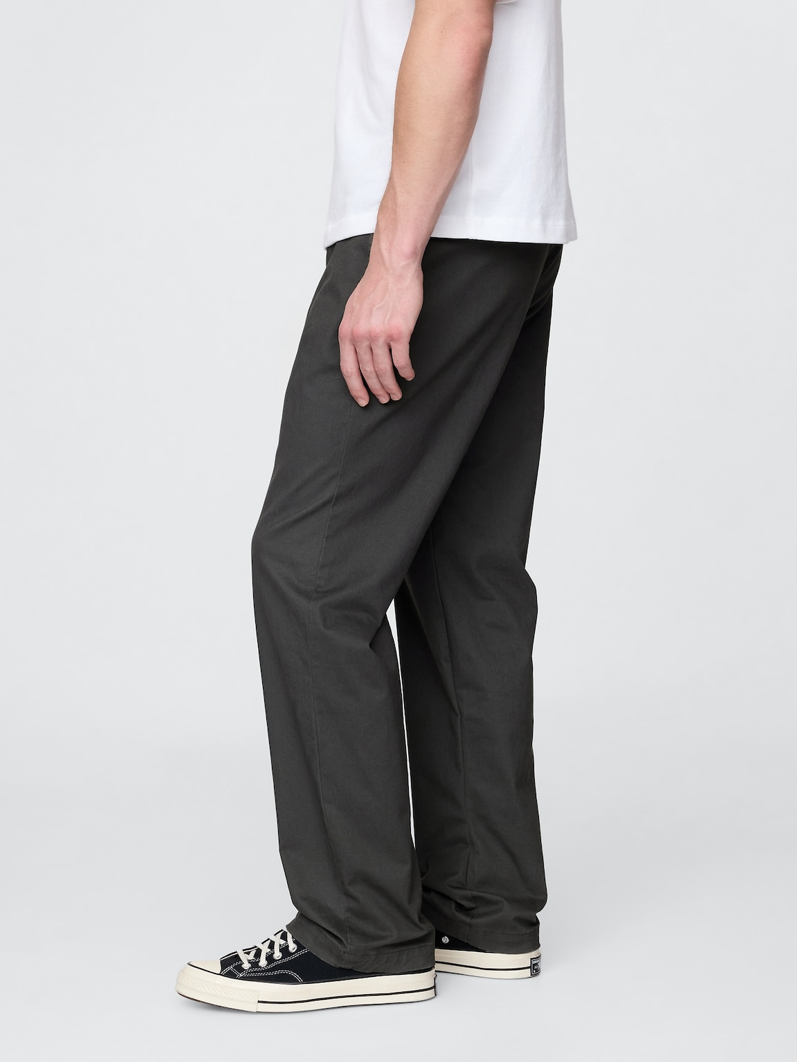 Modern Khakis in Relaxed Fit