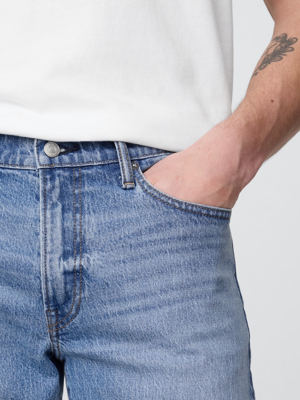 Straight Jeans