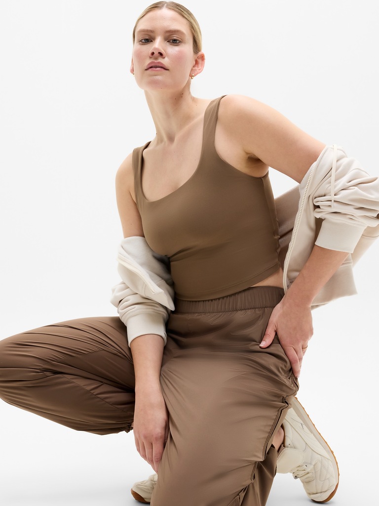 Transcend Square Neck Crop Sports Bra D-DD