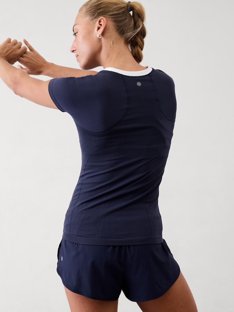Momentum Seamless Tee