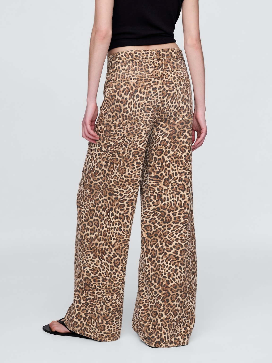 Mid Rise UltraSoft Leopard Baggy Jeans