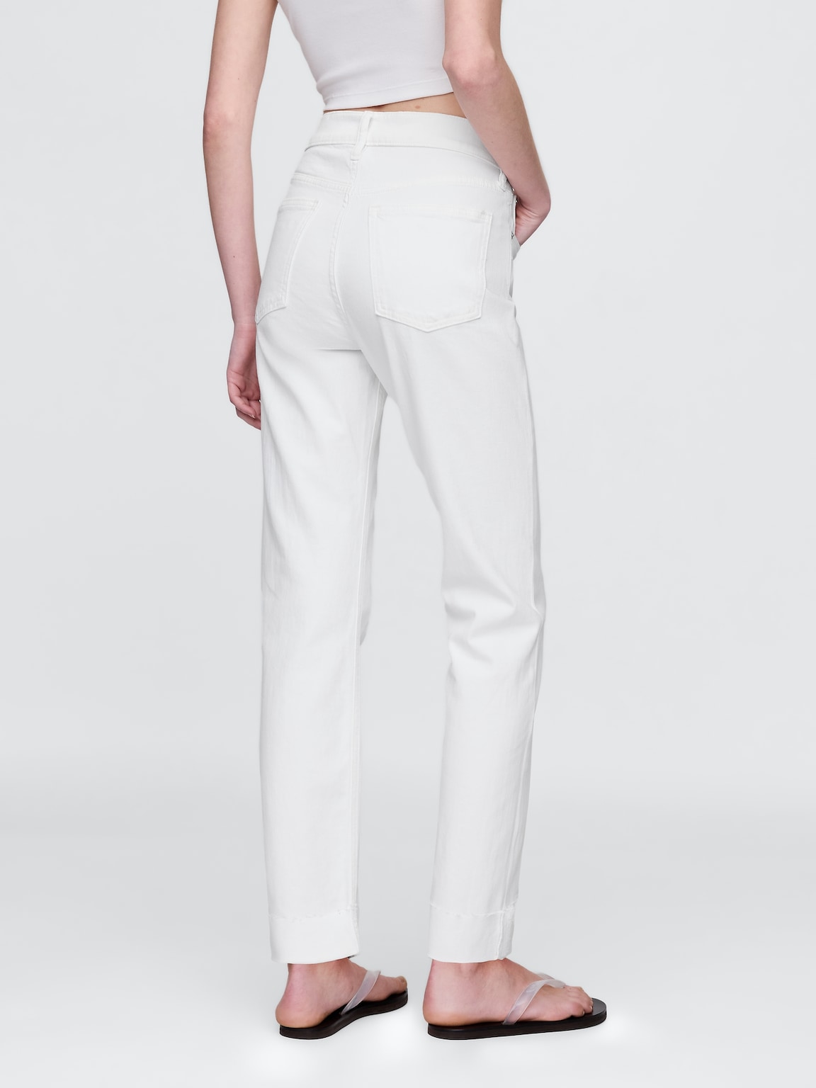 High Rise '90s Slim Straight Jeans