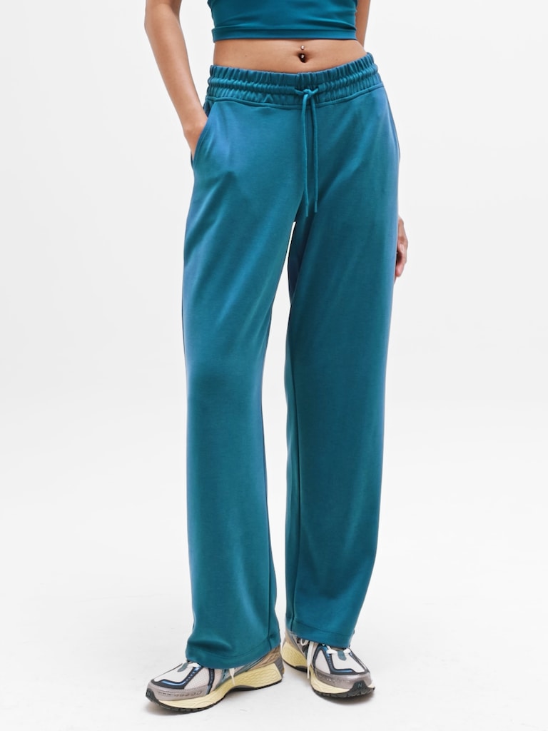 Seasoft Mid Rise Straight Pant
