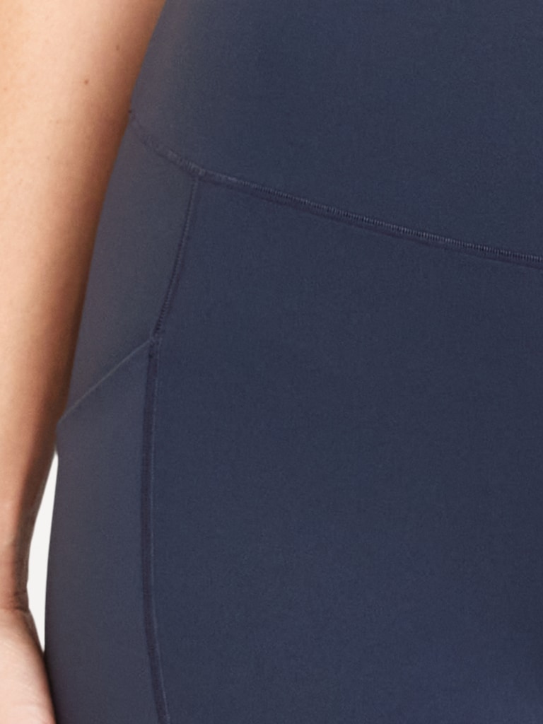 High-Waisted StudioSmooth 7/8 Pocket Leggings