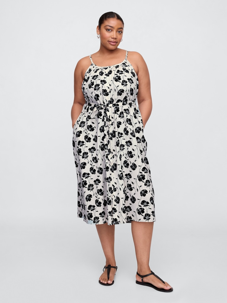 Tie-Waist Scoopneck Maxi Dress