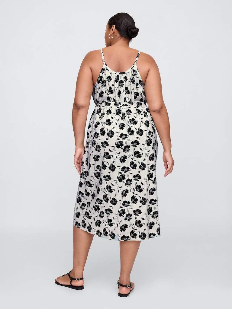 Tie-Waist Scoopneck Maxi Dress