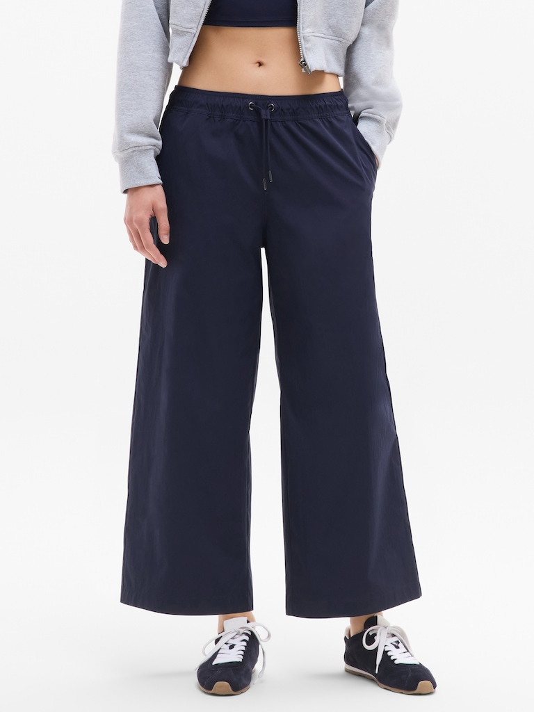 Midday Mid Rise Crop Pant