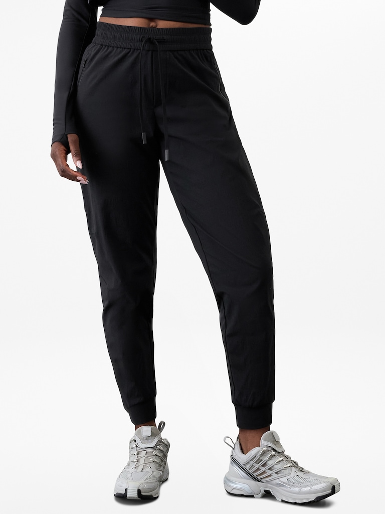 Trekkie Relaxed Mid Rise Jogger