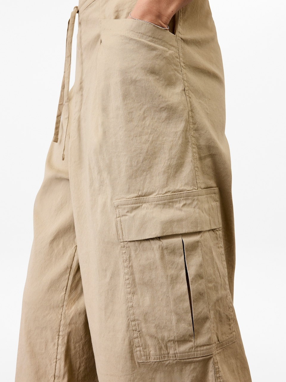 Paradise Mid Rise Straight Leg Cargo Pant