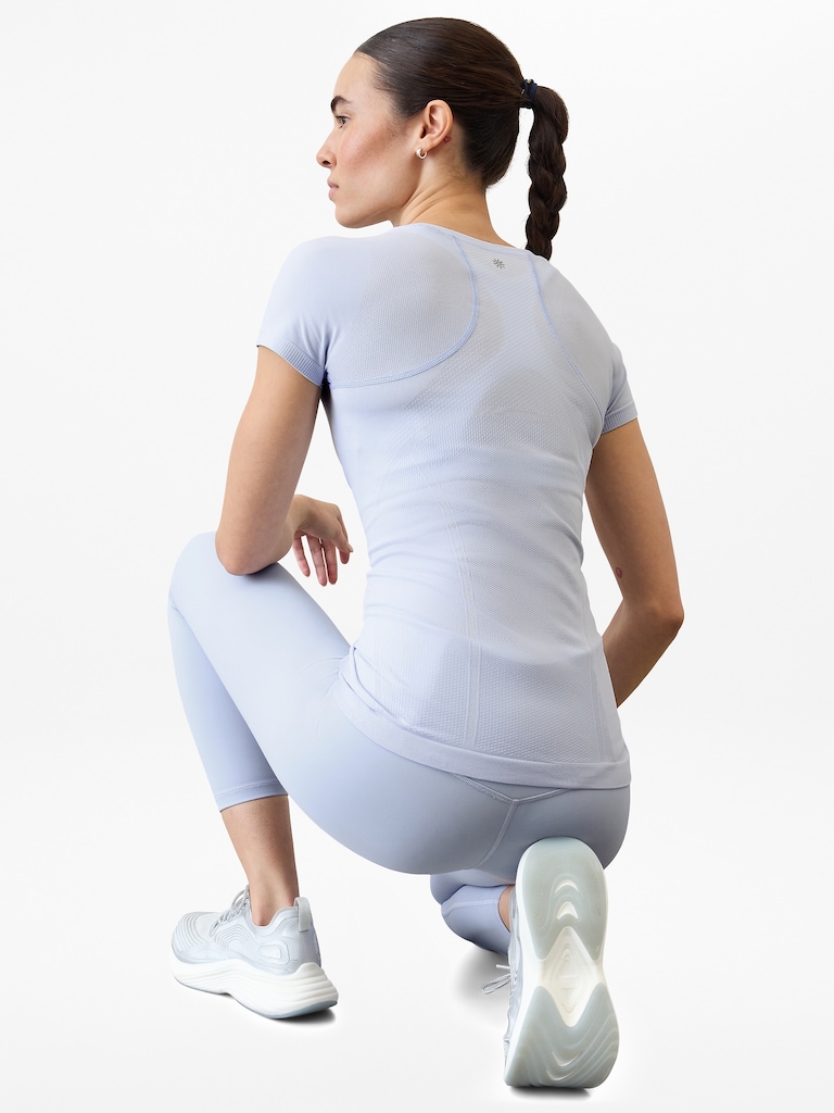 Momentum Seamless Tee