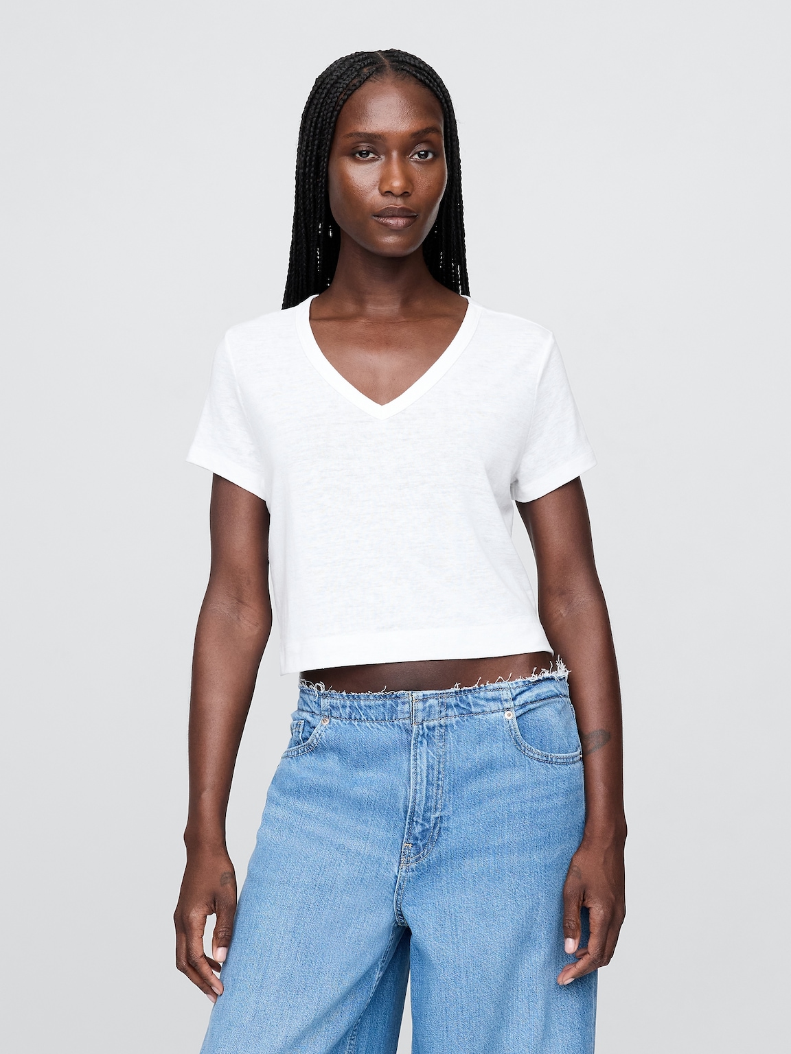 Linen-Blend V-Neck Crop T-Shirt
