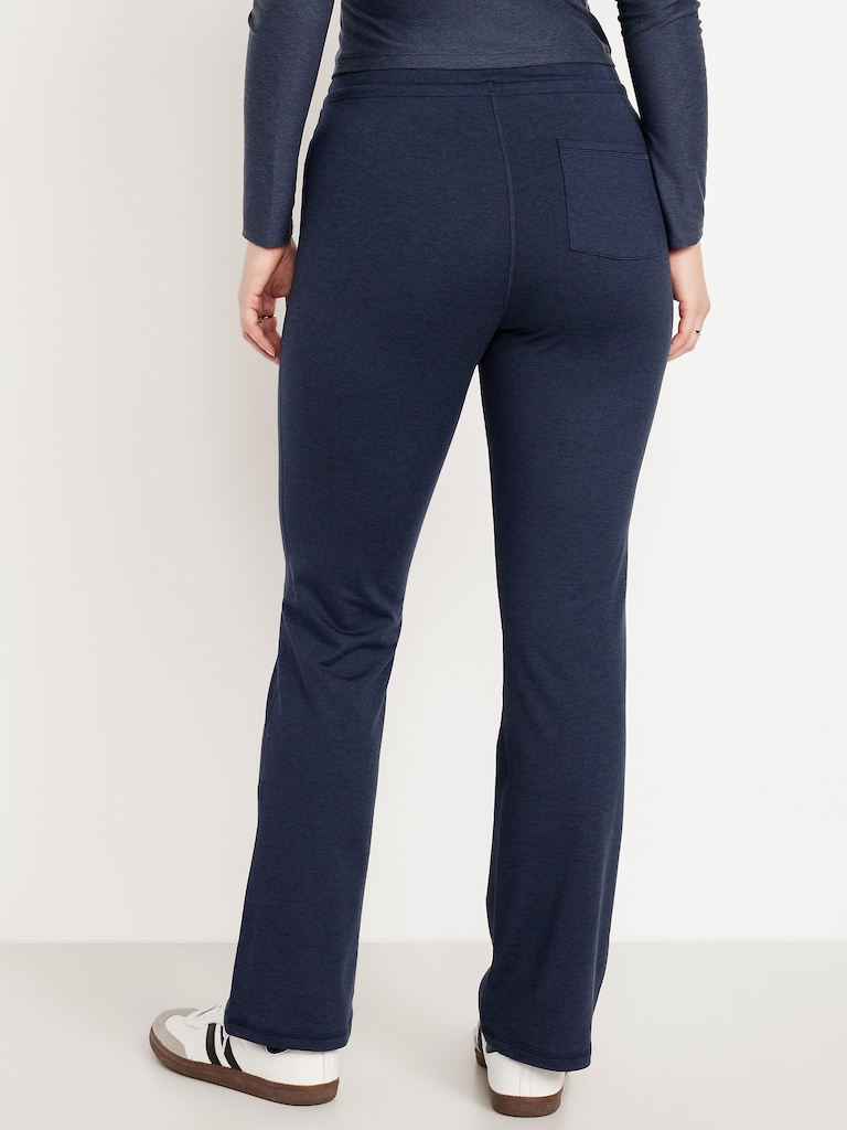 Extra High-Waisted CloudComfy Flare Leggings