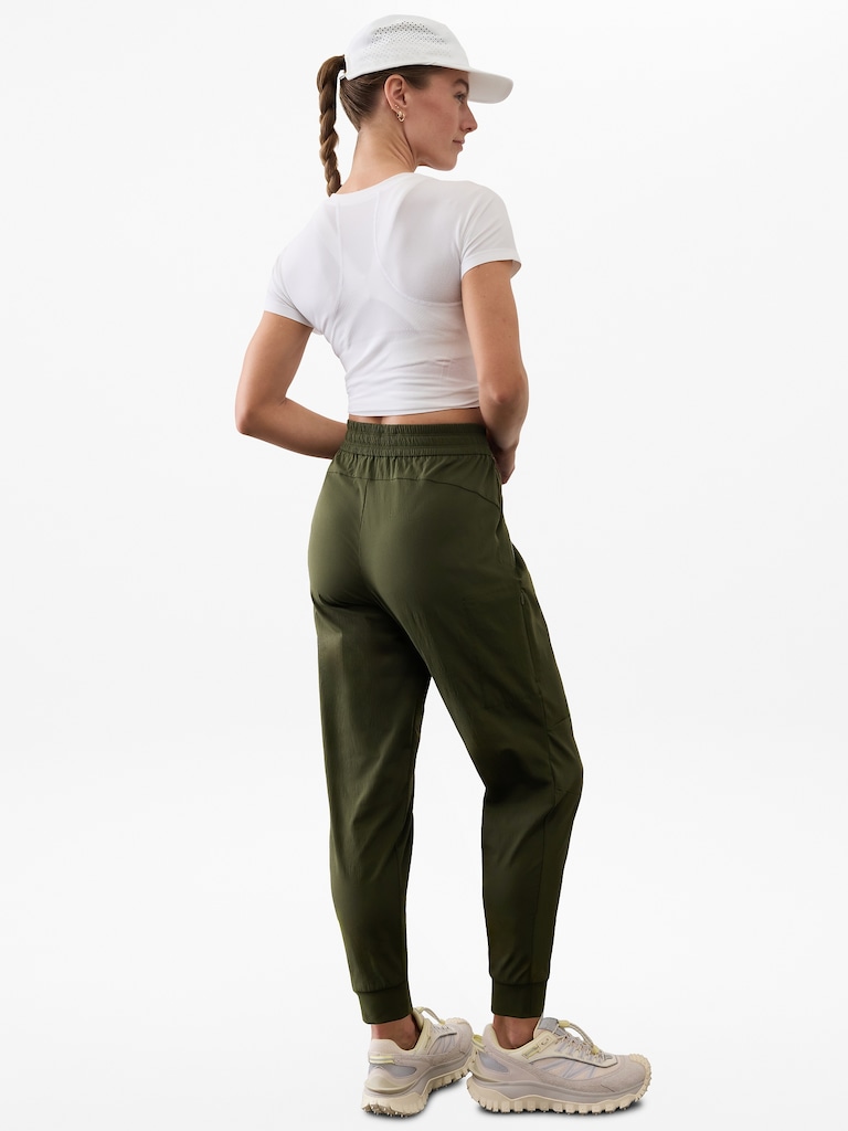 Trekkie Relaxed Mid Rise Jogger
