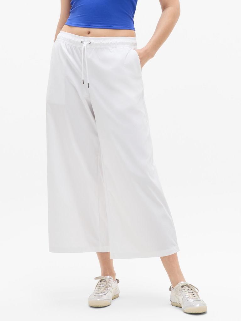 Midday Mid Rise Crop Pant