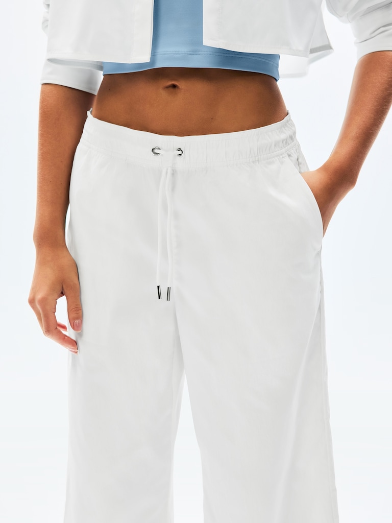 Midday Mid Rise Crop Pant