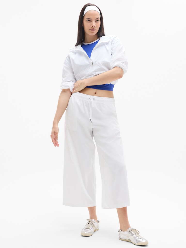 Midday Mid Rise Crop Pant