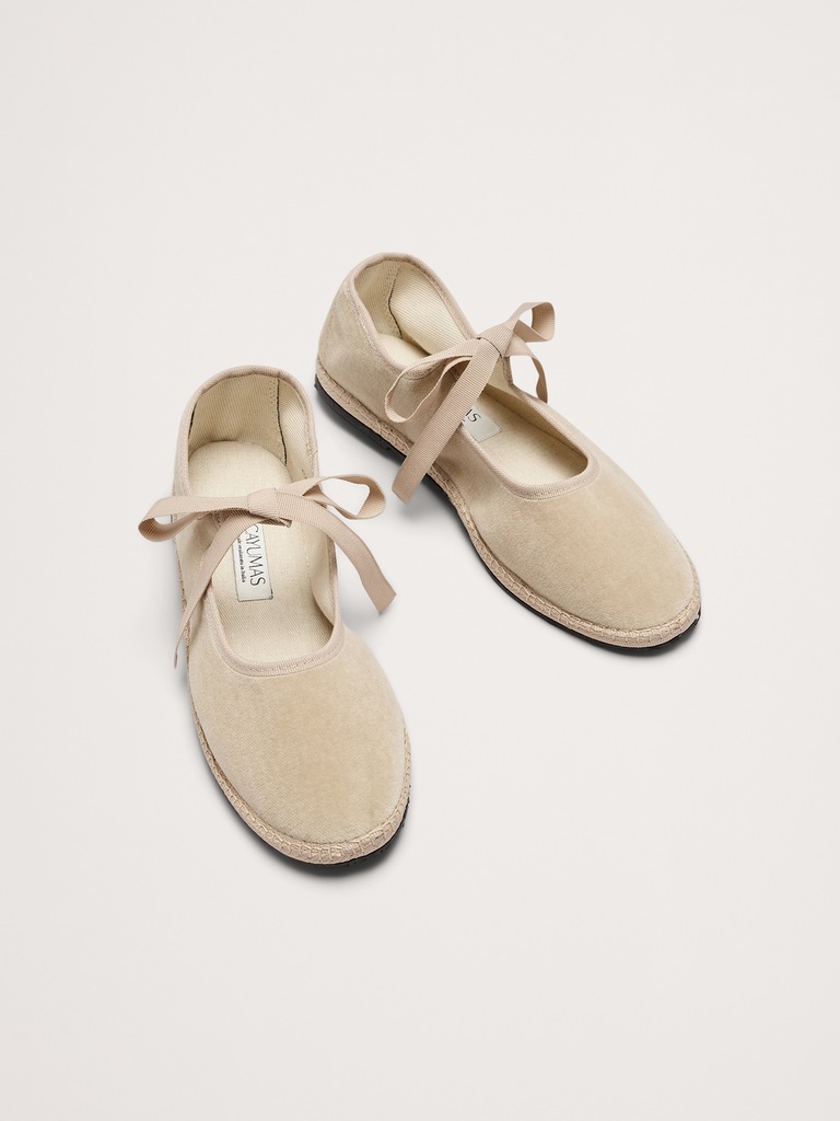 Salomé Flat by Cayumas