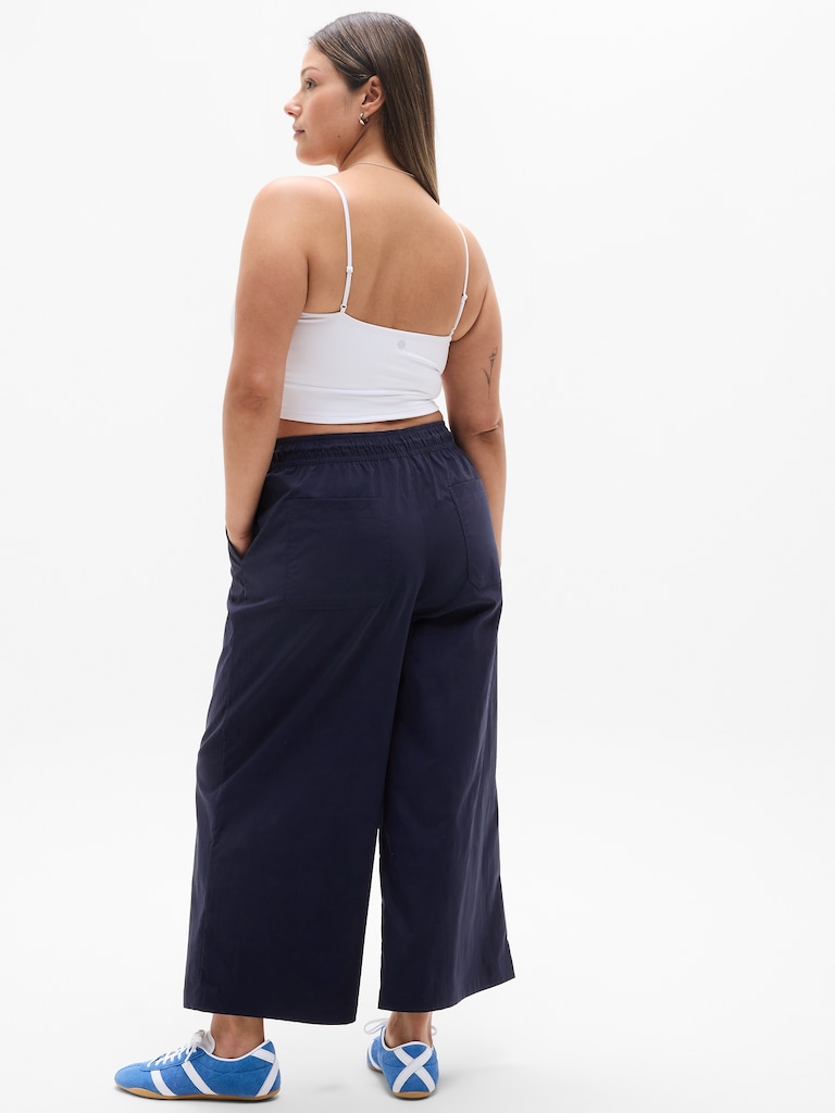 Midday Mid Rise Crop Pant