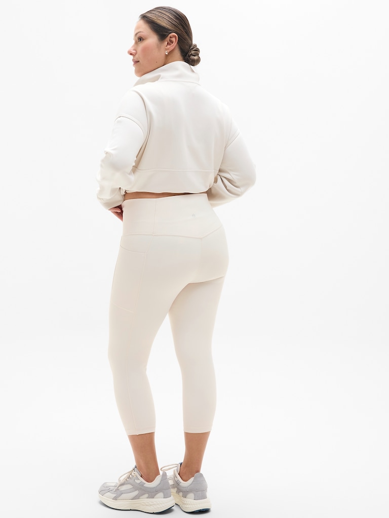 Salutation Stash High Rise Capri Legging