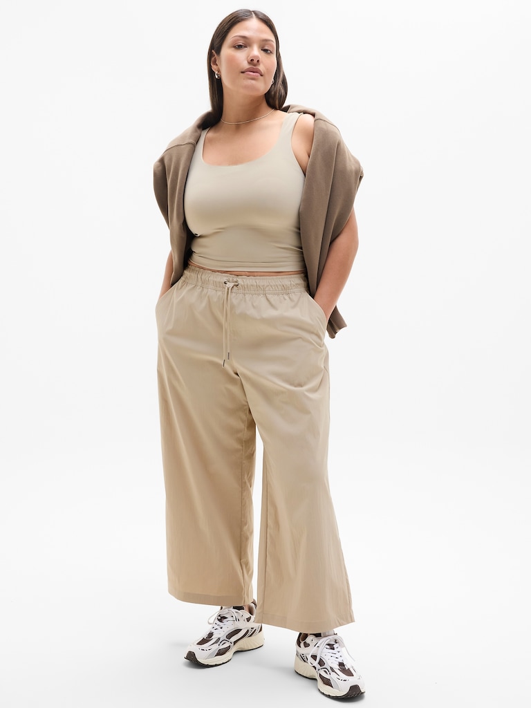 Midday Mid Rise Crop Pant