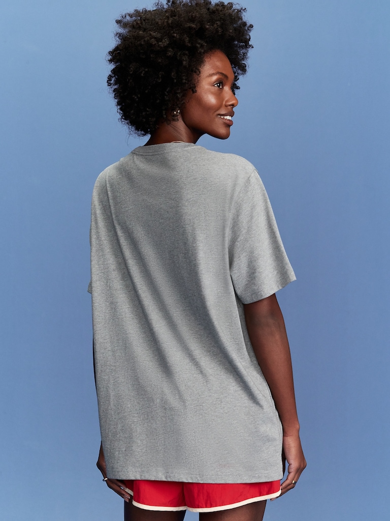 Old Navy x Disney© Logo-Graphic T-Shirt