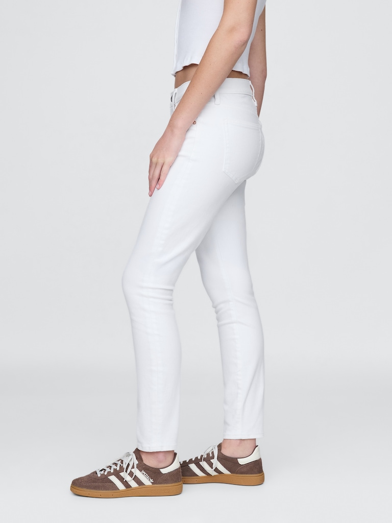 Mid Rise True Skinny Jeans