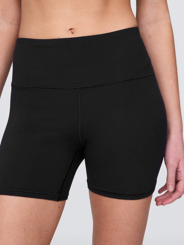 5" GapFit Smooth Bike Shorts