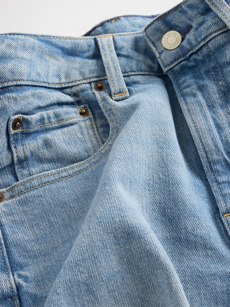 Curvy High Stride Wide-Leg Ankle Jeans