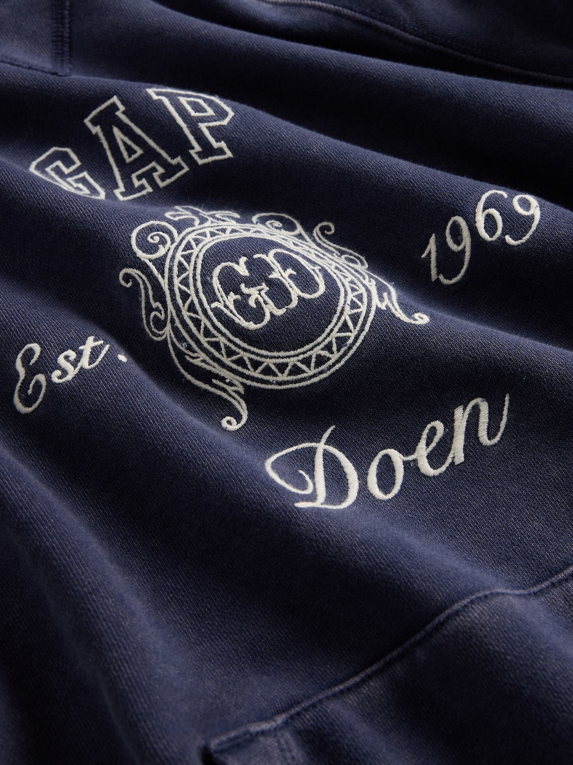 Gap × DÔEN Adult Heavyweight Raglan Logo Hoodie