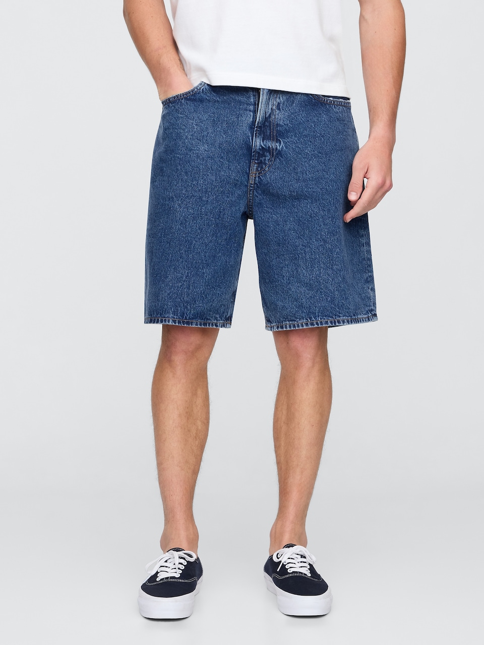 '90s Loose Denim Shorts