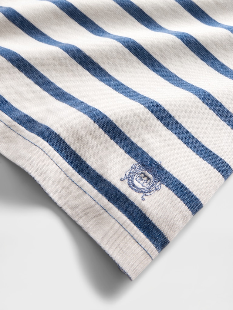 Gap × DÔEN Pocket T-Shirt